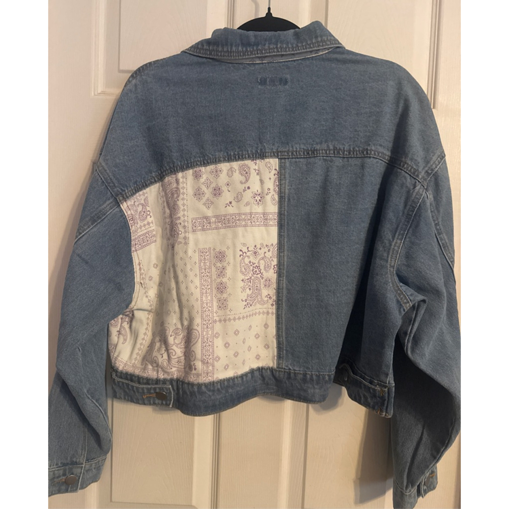 Women's Easel Blue Jean Jacket with White Bandana Print, Size L - Picture 3 of 3
